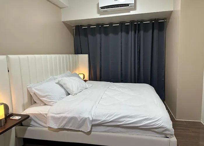 Apartment King-size Bed Makati *