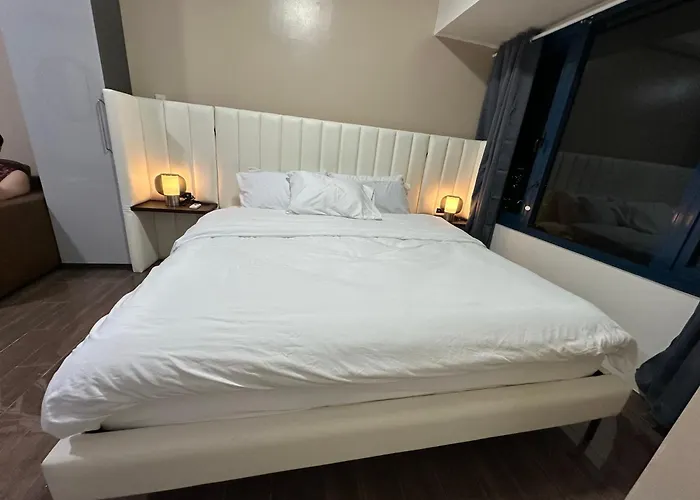 Apartment King-size Bed Makati *