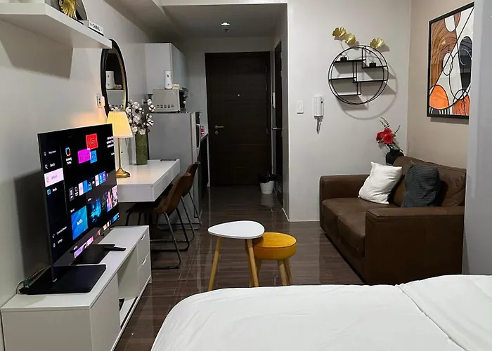 Apartment King-size Bed Makati