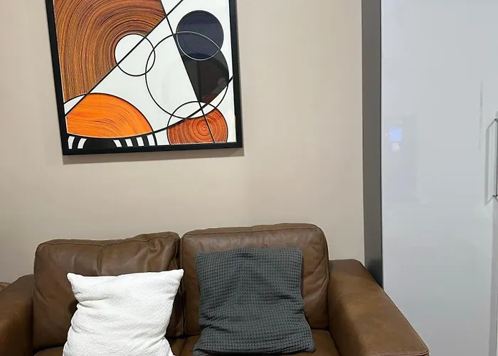 Apartment King-size Bed Makati *